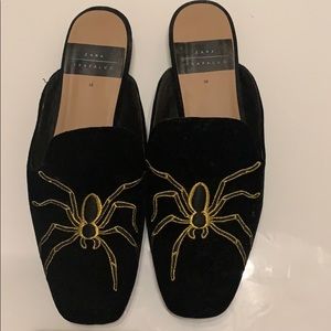Zara Women’s Spider Loafers